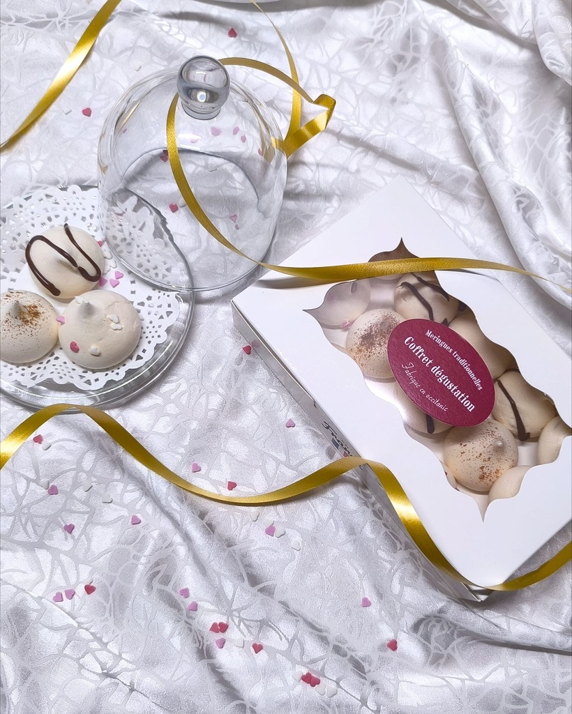 Coffret meringue nature et chocolat spécial fêtes